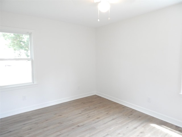 846 Magnolia St, Lake Jackson, TX 77566 - empty room with light wood-type flooring and ceiling fan