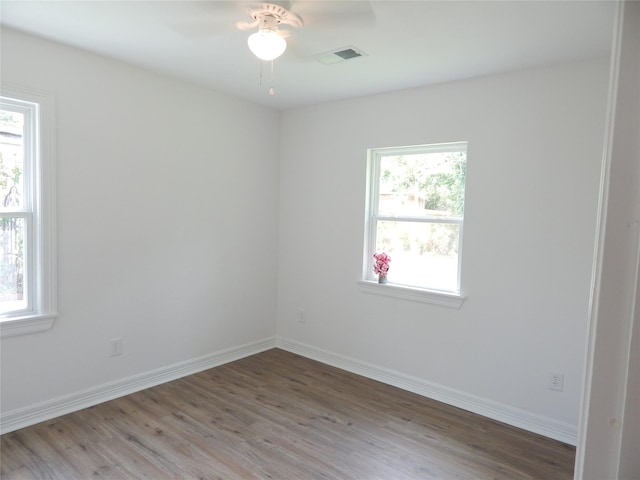 846 Magnolia St, Lake Jackson, TX 77566 - spare room with light wood-style floors, plenty of natural light, and ceiling fan