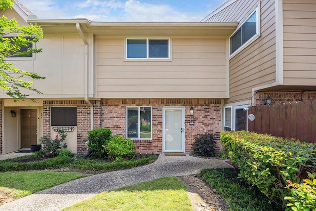 2515 Bering Dr Unit 11, Houston, TX 77057 - view of front of home with brick siding