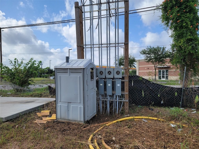 304 W Hamilton St, Houston, TX 77076