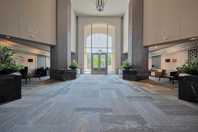 5005 Hidalgo St Unit 410, Houston, TX 77056 - building lobby featuring a towering ceiling