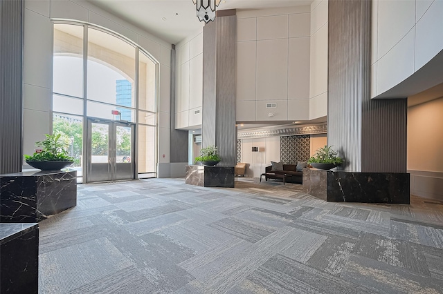 5005 Hidalgo St Unit 410, Houston, TX 77056 - common area featuring a high ceiling