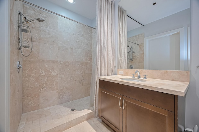 5005 Hidalgo St Unit 410, Houston, TX 77056 - full bath with tiled shower, vanity, and tile patterned flooring