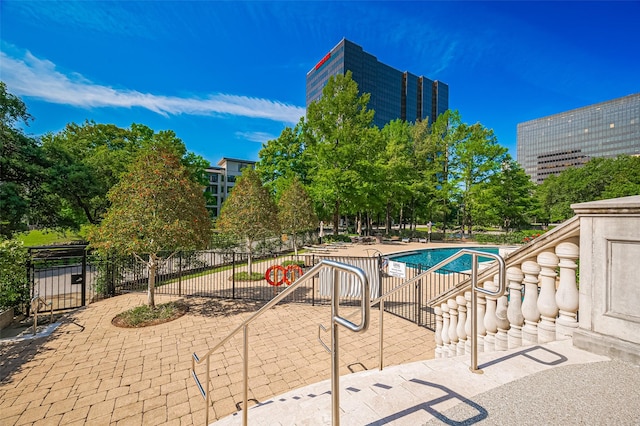 5005 Hidalgo St Unit 410, Houston, TX 77056 - community pool featuring fence