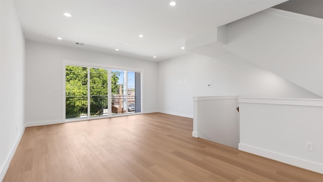 7229 Tierwester St, Houston, TX 77021 - unfurnished room featuring recessed lighting, light wood-style flooring, and baseboards