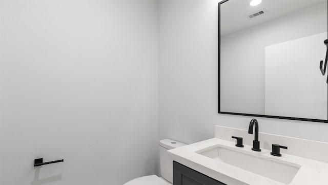 7229 Tierwester St, Houston, TX 77021 - bathroom with toilet and vanity