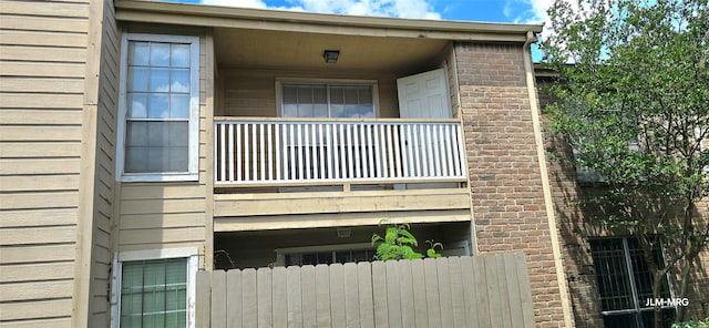 10211 Sugar Branch Dr Unit 444, Houston, TX 77036 - view of property featuring fence