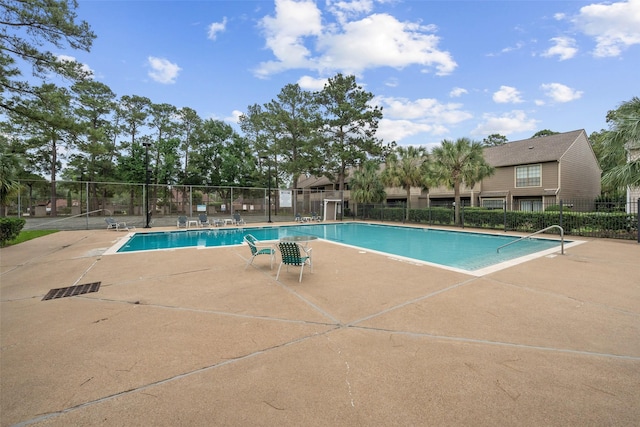 14911 Wunderlich Dr Unit 1501, Houston, TX 77069 - community pool with fence and a patio