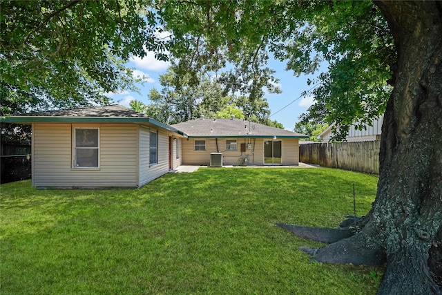 8527 Brower St, Houston, TX 77017 - back of property with central AC and a patio area