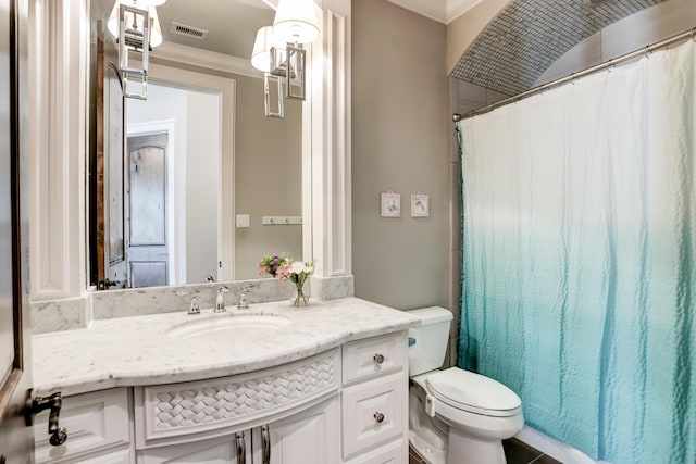 6206 Terwilliger Way, Houston, TX 77057 - bathroom featuring ornamental molding, toilet, vanity, and a shower with shower curtain
