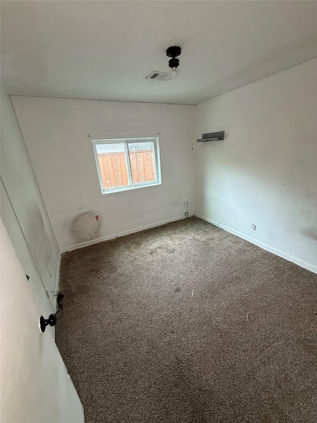 10211 Glenmawr Dr, Houston, TX 77075 - spare room with carpet and baseboards