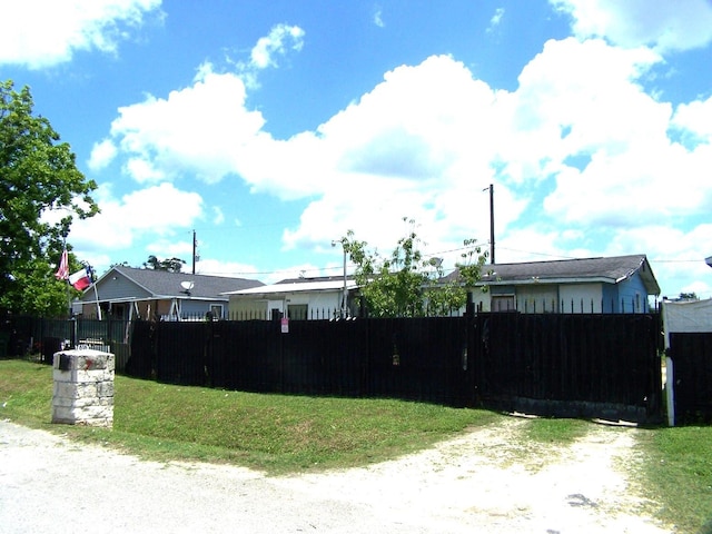 2520 E Crosstimbers St, Houston, TX 77093 - photo 22