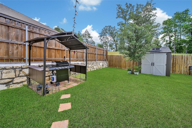 922 Golden Willow Ln, Conroe, TX 77304 - view of yard with a shed and an outbuilding