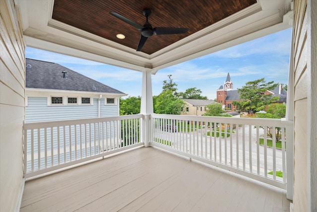 1010 Cortlandt St, Houston, TX 77008 - deck with a ceiling fan