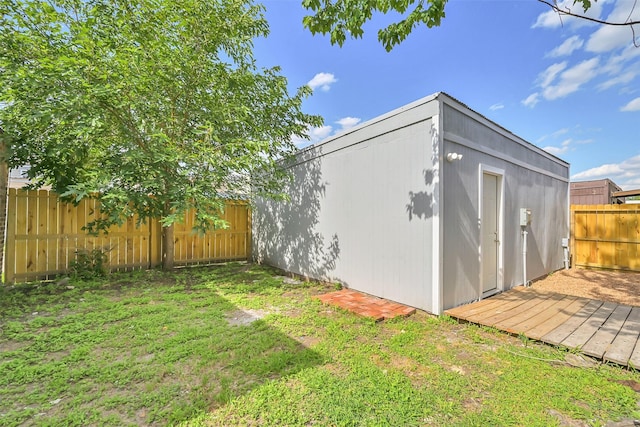 6334 Cambridge Glen Ln, Houston, TX 77035 - view of home's exterior featuring an outbuilding