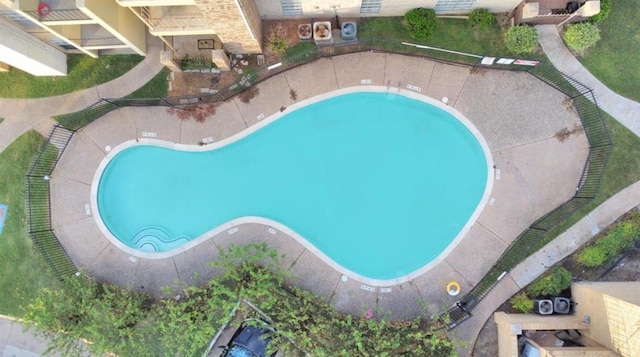 10101 S Gessner Rd Unit 811, Houston, TX 77071 - community pool featuring a patio