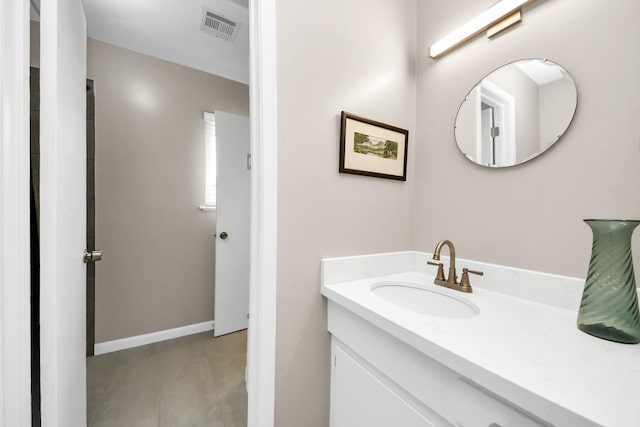 1815 Tannehill Dr, Houston, TX 77008 - bathroom featuring vanity and baseboards