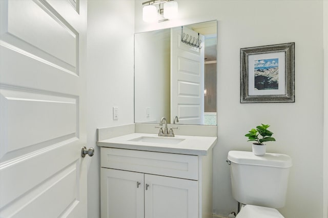 1004 Enid St Unit B, Houston, TX 77009 - bathroom featuring toilet and vanity