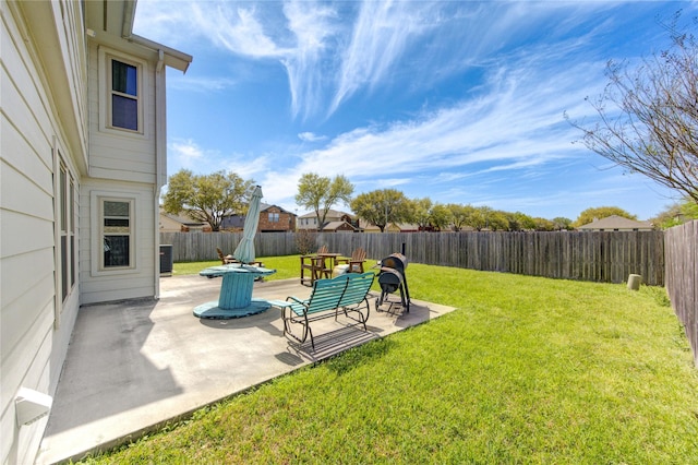 1414 Stevens Ct, Rosenberg, TX 77471 - view of yard with a patio area