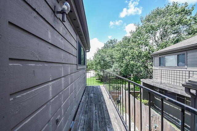 18143 Bal Harbour Dr, Houston, TX 77058 - view of deck