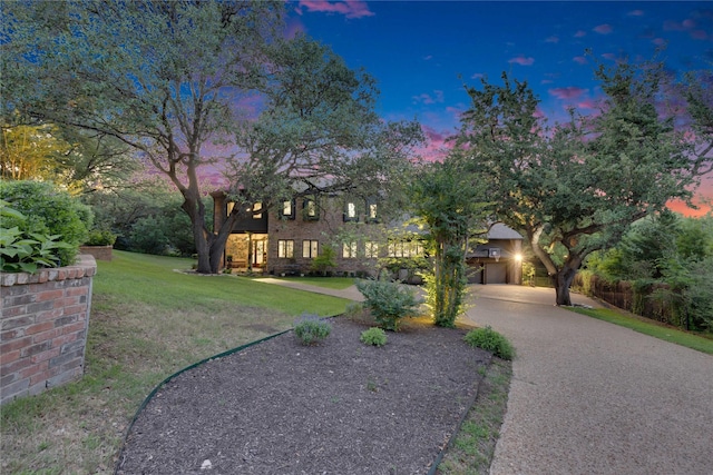 view of front of house with a front yard