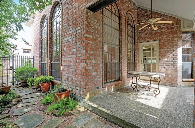 1265 Ridgewood Pl, Houston, TX 77055 - view of patio with a ceiling fan