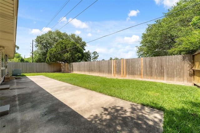 21603 Slippery Creek Ln, Spring, TX 77388 - view of yard featuring a patio area
