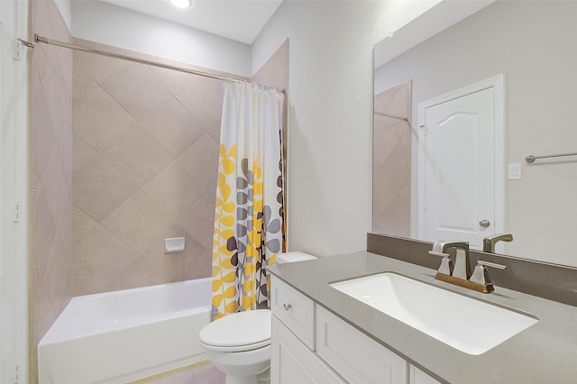 6323 Grand Summit Ct, Katy, TX 77494 - full bath featuring toilet, vanity, and shower / tub combo with curtain
