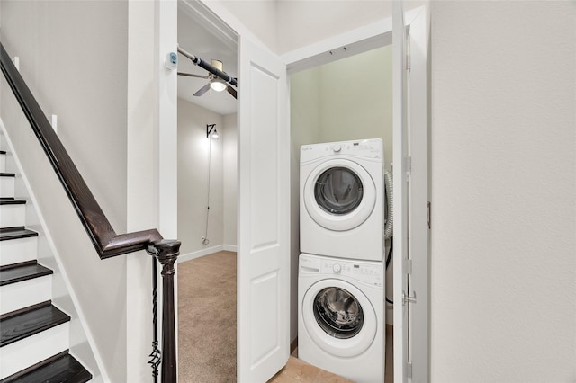 34 N Hutcheson St, Houston, TX 77003 - laundry area featuring stacked washer / dryer, carpet flooring, and a ceiling fan