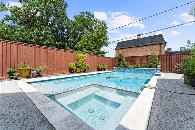 5206 Stamper Way, Houston, TX 77056 - view of pool with a fenced backyard and a pool with connected hot tub
