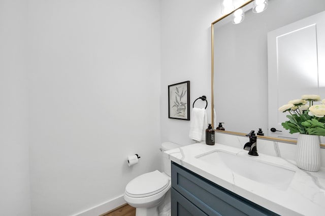 5520 Chapman St, Houston, TX 77009 - half bath featuring toilet and vanity