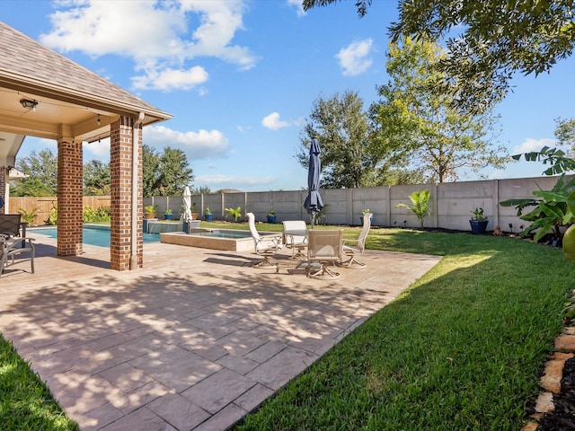 913 Ember Hills Ln, Friendswood, TX 77546 - view of patio