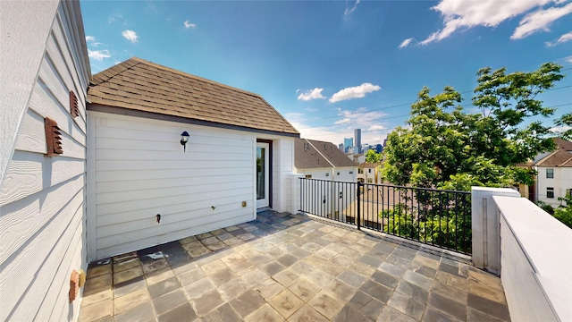 1913 Hickory St, Houston, TX 77007 - view of patio with a balcony