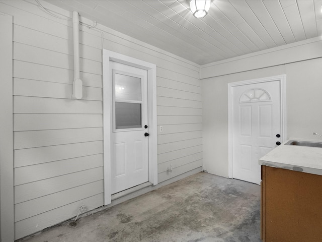 618 Forest Lake Dr, Seabrook, TX 77586 - doorway to property featuring a sink