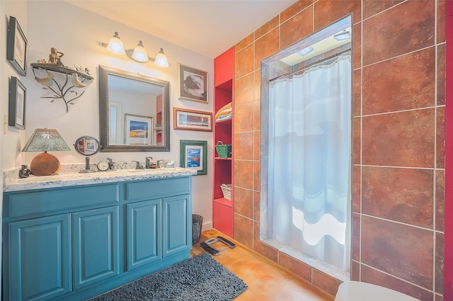 30926 Hilltop Ln, Magnolia, TX 77354 - bathroom with a shower with shower curtain, vanity, and toilet