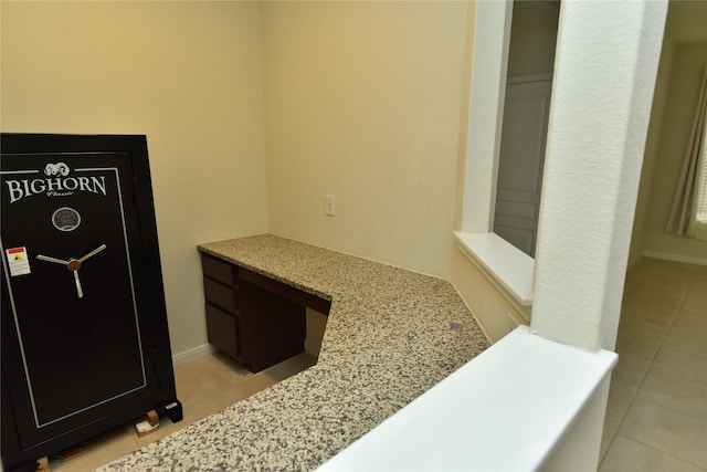 5118 Kingship Ct, Katy, TX 77493 - detailed view of baseboards