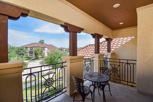 5450 Pudman River Ln, Sugar Land, TX 77479 - balcony with a residential view