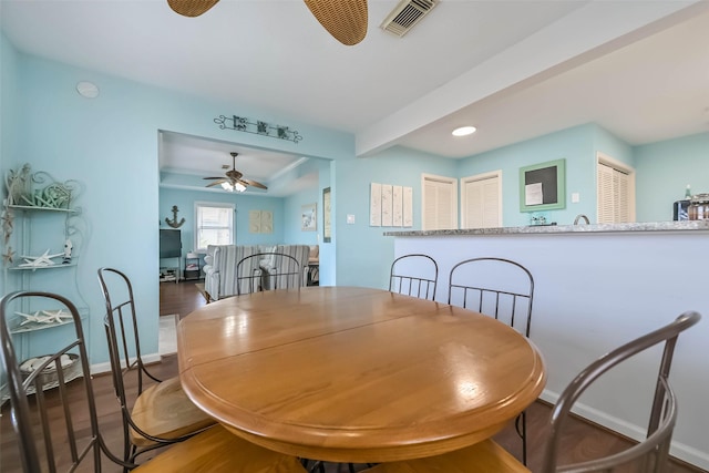 4606 Jamaica Cove Rd, Jamaica Beach, TX 77554 - dining area with ceiling fan, wood finished floors, baseboards, and recessed lighting