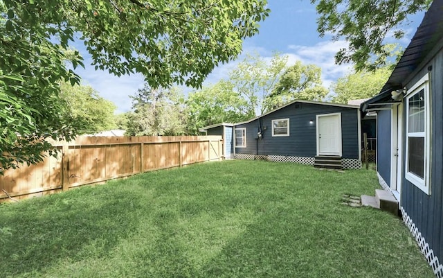 720 Roosevelt St, La Marque, TX 77568 - view of yard featuring entry steps
