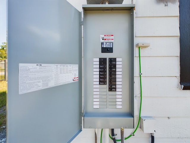 7609 Shotwell St, Houston, TX 77016 - utilities featuring electric panel