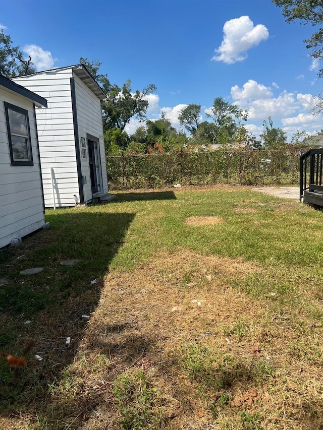 7609 Shotwell St, Houston, TX 77016 - view of grassy yard