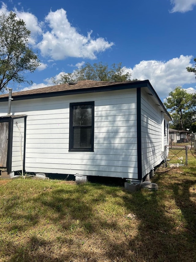 7609 Shotwell St, Houston, TX 77016 - view of side of home