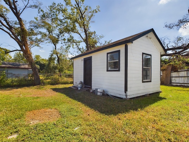 7609 Shotwell St, Houston, TX 77016 - view of outdoor structure