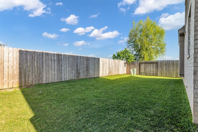 12311 Summerbrook Dr, Houston, TX 77066 - view of yard