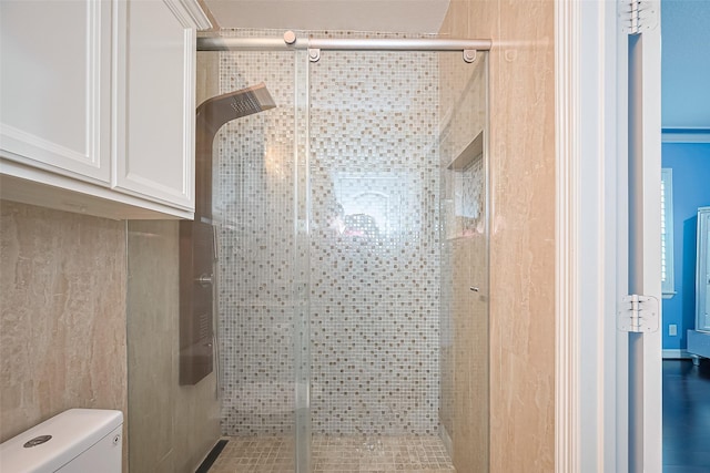 5411 Oban Terrace Ln, Sugar Land, TX 77479 - bathroom featuring a shower stall and toilet
