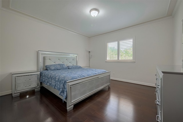 5411 Oban Terrace Ln, Sugar Land, TX 77479 - bedroom featuring ornamental molding, dark wood-type flooring, and baseboards