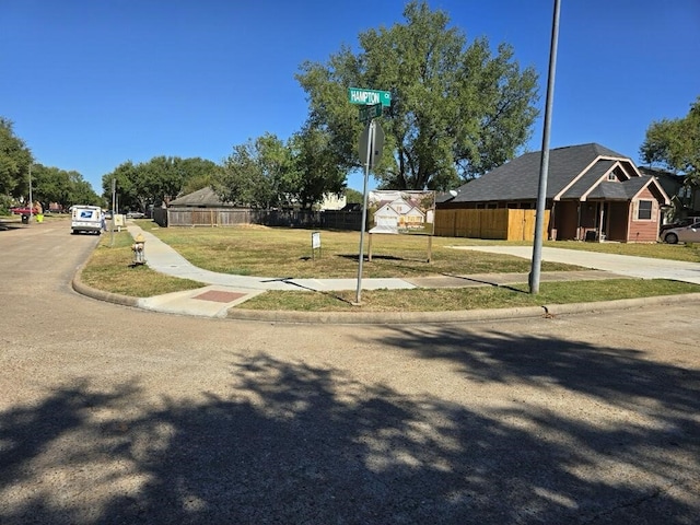 5201 Hampton Ct, Rosenberg, TX 77471