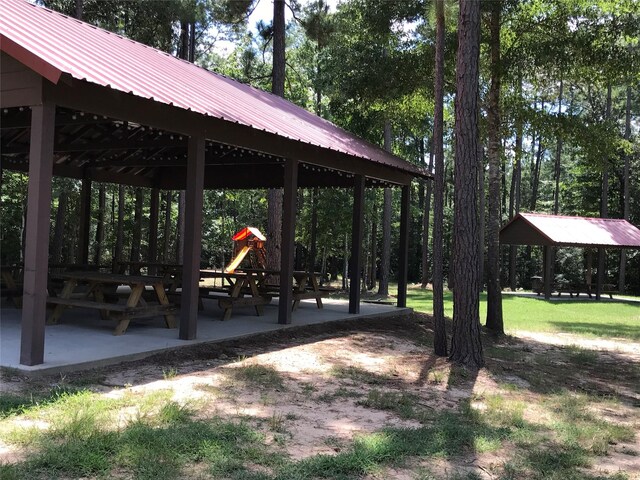 1-2-7 Texas Grand Rd, Huntsville, TX 77340