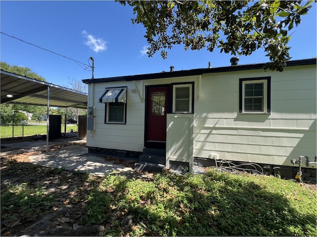 2105 12th St, Galena Park, TX 77547 - view of outbuilding with entry steps and fence