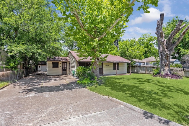 6502 Saxet St, Houston, TX 77055 - single story home with concrete driveway